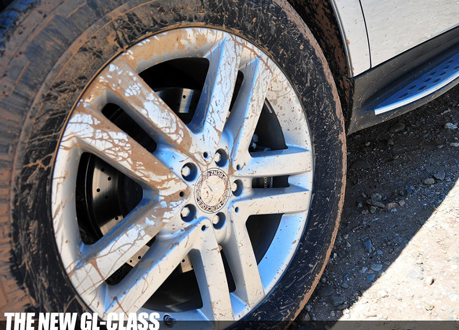 北美试驾新奔驰GL级 能做越野的SUV