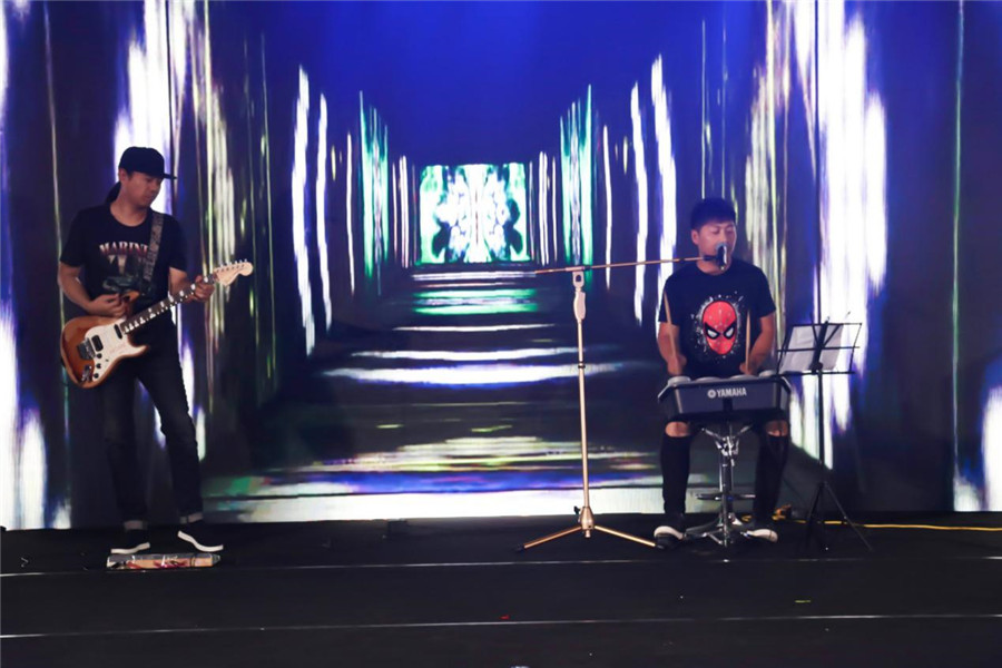 吉利帝豪GS乐享当夏音乐趴in郑州燃情开幕