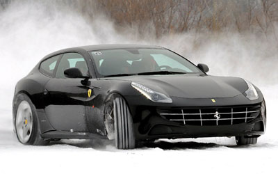 试驾2012款法拉利FF 去雪地玩跑车吧！