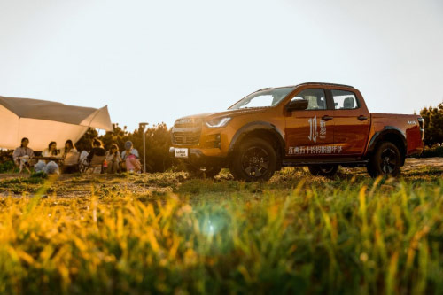 五十铃D-MAX V-CROSS针锋相对合资皮卡