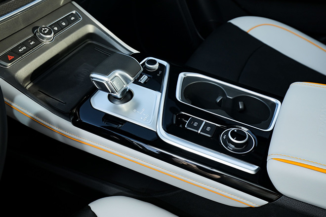 实力派皮卡助力旅居新生活 试驾江西五十铃D-MAX V-CROSS