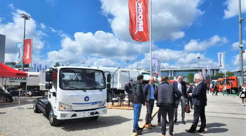 北汽福田在德国慕尼黑IFAT展会上推出两款纯电动卡车