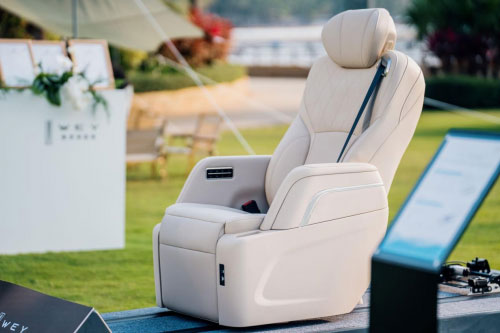 家用MPV 魏牌高山超越百万级豪华让全家舒适