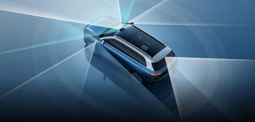 舒适与驾控兼备 问界M9智能底盘“让大车轻松好开”