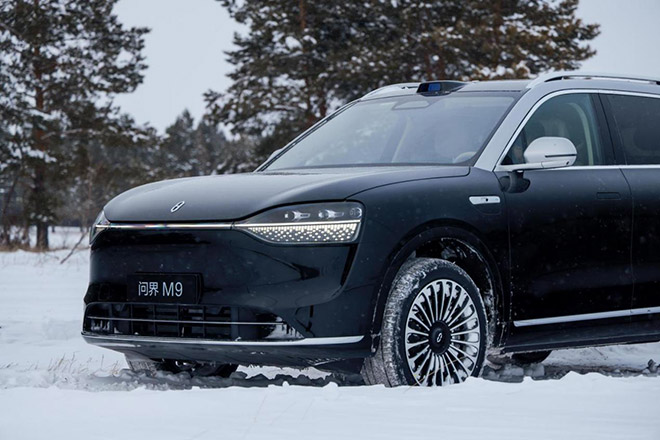 问界M9累计大定超20万 产品实力引领汽车高端市场