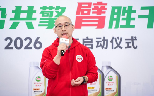 三头六臂走向静水流深