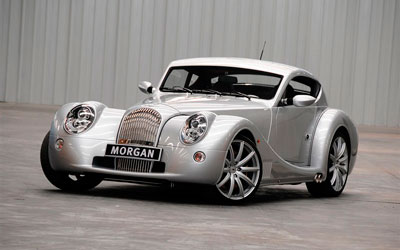 英国的汽车品牌摩根Plus 8 车轮上的英国_图片新闻