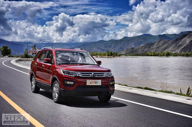 长安CX70.jpg