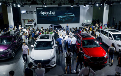 十万级运动SUV 首推“新运动SUV”长安欧尚X5_图片新闻