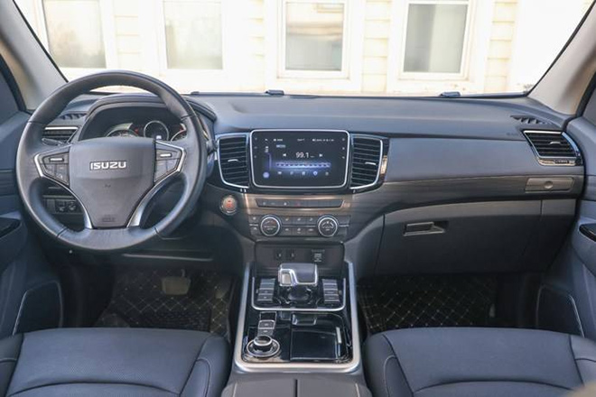 试驾江西五十铃铃拓汽油版