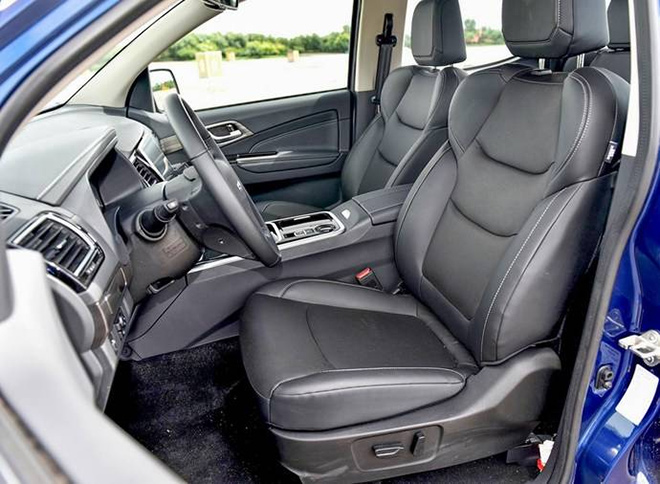 试驾江西五十铃铃拓汽油版