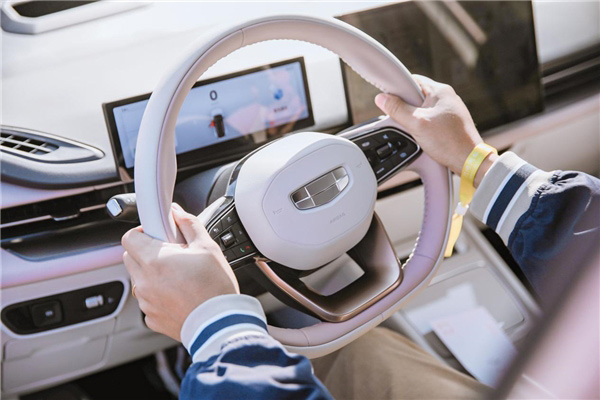 破百6.9秒 几何G6/M6南区正式上市