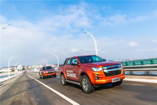 斩获海外销量冠军 江西五十铃D-MAX以硬核实力夯实高端皮卡地位
