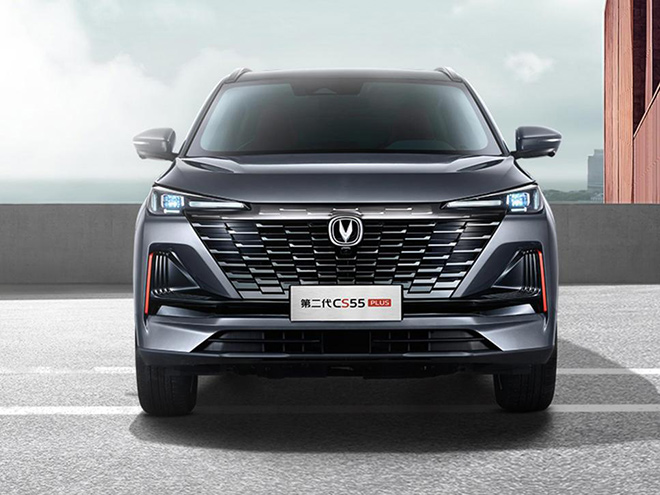 配置、动力全方面超越 第二代CS55PLUS 对比逍客