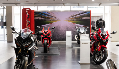 Honda Dreamwing杭州新店车型展示区