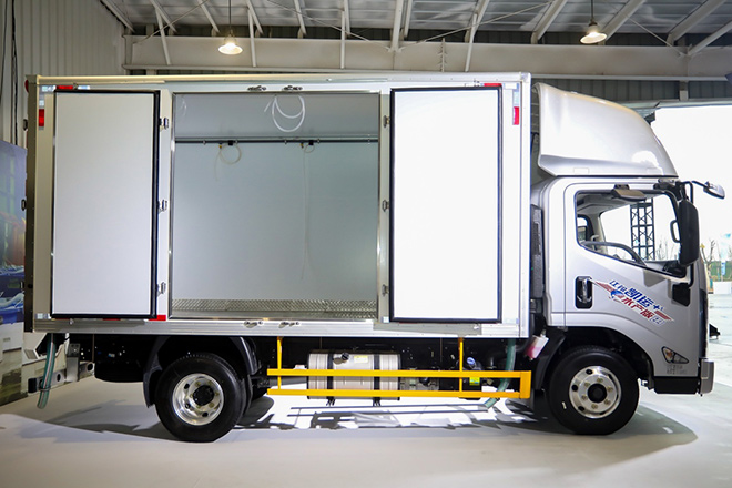 凯运+水产版整车架采用直通梁设计