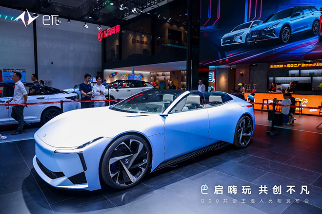 eπ01原型车