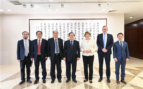 绿色出行 合作共赢_图片新闻