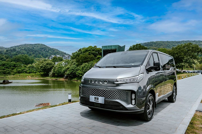 “头号VAN+ ”聚星上市 南京依维柯开始跨界