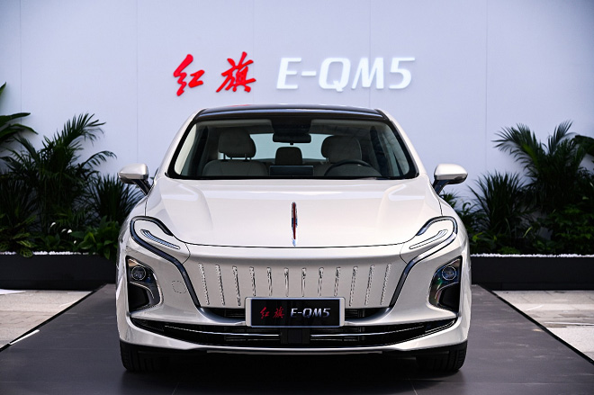 新款红旗E-QM5即将直播上市，携专属福利来袭，更有惊喜钜惠诚意拉满