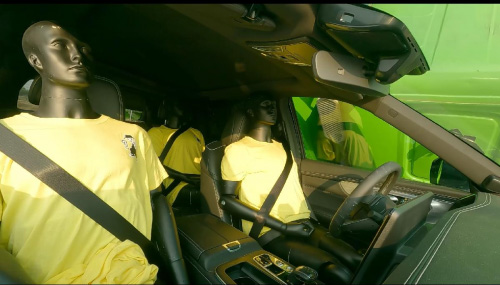 轻松抗下27吨大货车 GS8十佳车身实力打破安全天花板