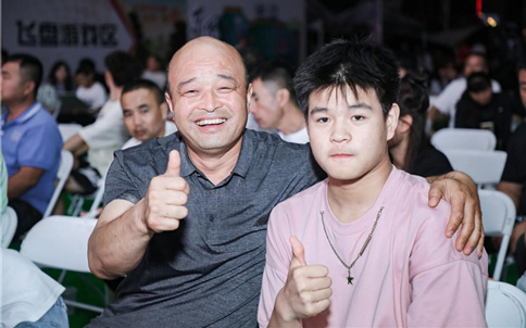 幸福卡车中国行走进陕西：以爱为桥，以父为荣，以车为赢_图片新闻