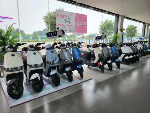 来爱玛门店 购马伯骞明星同款 来爱玛门店 购马伯骞明星同款