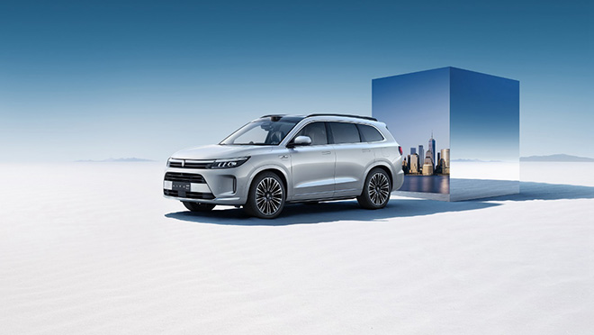 问界新M7大五座搭载HUAWEI ADS 2.0高阶智能驾驶系统