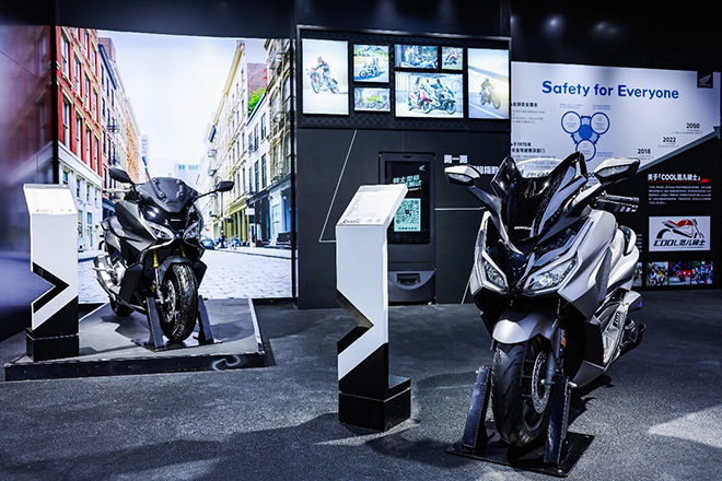 NSS750(左)、NSS350(右) NSS750(左)、NSS350(右)