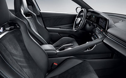 全新Elantra N选装Sport Package版车型N专属运动桶椅 全新Elantra N选装Sport Package版车型N专属运动桶椅