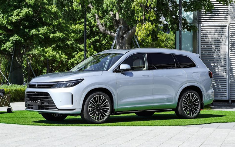强势旗舰！1000万内最好的SUV AITO问界M9将于12月上市_图片新闻