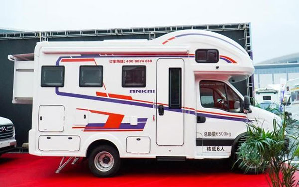 房车+露营双展联动 安凯揽获2023房车产品设计创新奖_图片新闻