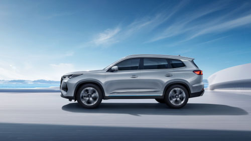 动力、续航、能耗、快充皆高能 瑞虎8新能源冠军版诠释混动SUV