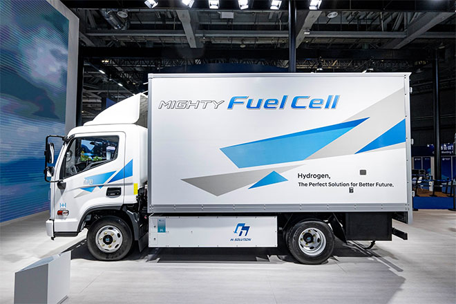 氢燃料电池卡车盛图首次亮相进博会 