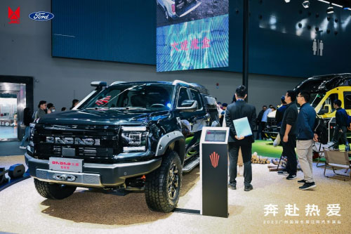 搭载江铃大道专用底盘 铸镕Z-Iron广州车展首秀引爆关注度