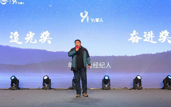 整天与汽车打交道的他，最终选择了这款汽车
