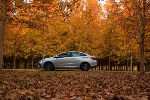 降价力度卷赢帝豪 选2024款艾瑞泽5 在女王节优雅出行