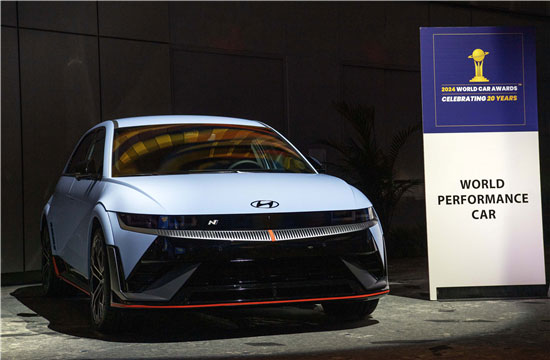 现代汽车N品牌高性能电动车IONIQ 5 N斩获2024“世界年度性能车”奖 现代汽车N品牌高性能电动车IONIQ 5 N斩获2024“世界年度性能车”奖