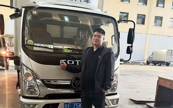天水卡友郭建和的奥铃情缘  麻辣烫火爆背后的运输力量