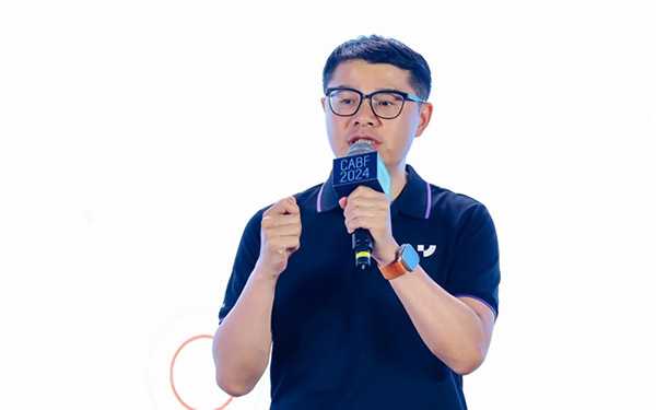 极越汽车首席运营官罗岗：all in 智能化 极越是坚定的长期主义者