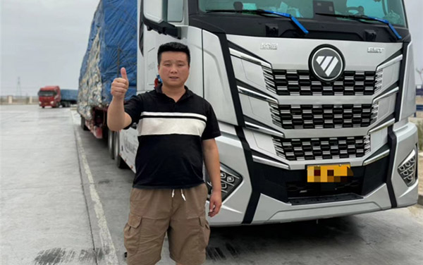 “热点玩家”王耀辉 用普通运输生活见证不凡运输重卡 攀越青藏轻松还能赚