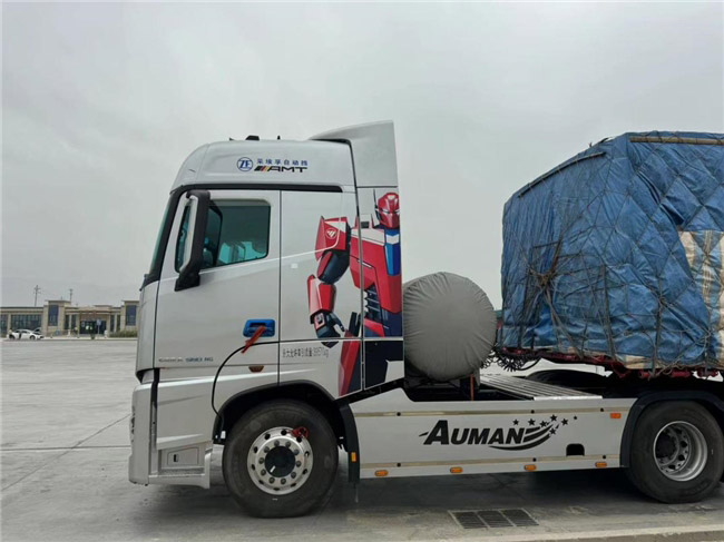 “热点玩家”王耀辉 用普通运输生活见证不凡运输重卡