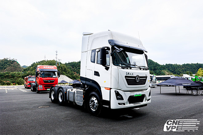 绿色科技盛宴 东风商用车亮相新能源汽车零部件交易会