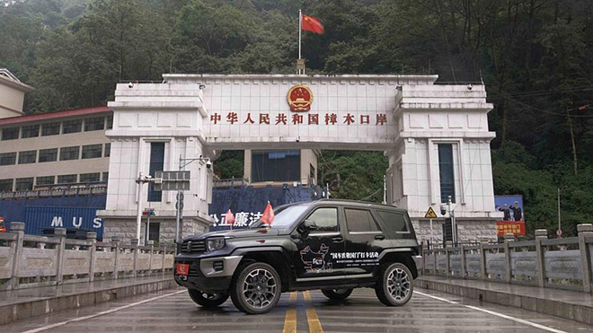 搭载可断开式稳定杆 坦克700 Hi4-T成为国庆出游首选