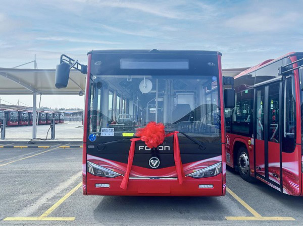 智慧公交承载援疆使命 165辆福田欧辉纯电客车再次批量驶入和田