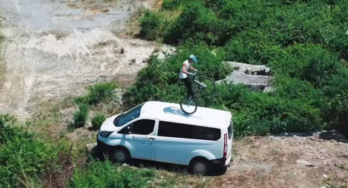 有挫折也有成功 福特新全顺车主李祖行的多面人生