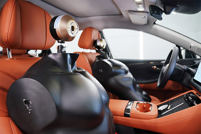 假人代替真人持续说话