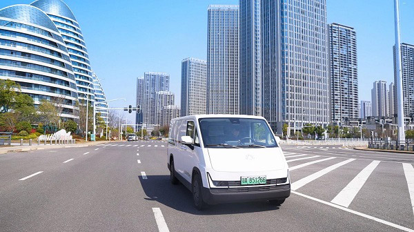 福田卡文乐福 女司机解锁城配百公里场景实测