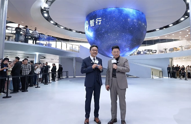 问界新M5 Ultra粤港澳大湾区车展让年轻人“秒种草”