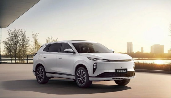 15万买混动SUV 东风L8